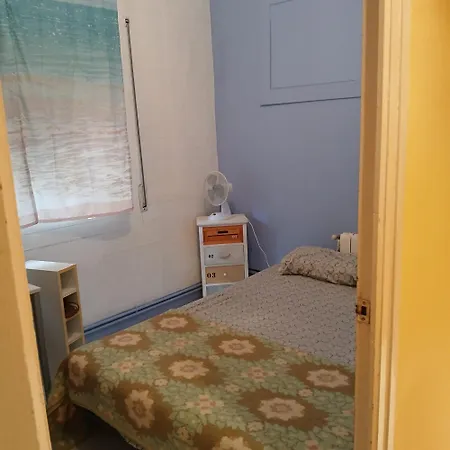 Azul Con Cama Doble Disponible En فندق مبيت وإفطار برشلونة